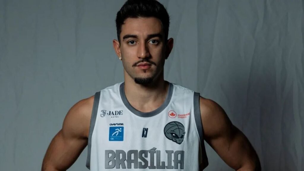 Lucas Lacerda troca de time na NBB